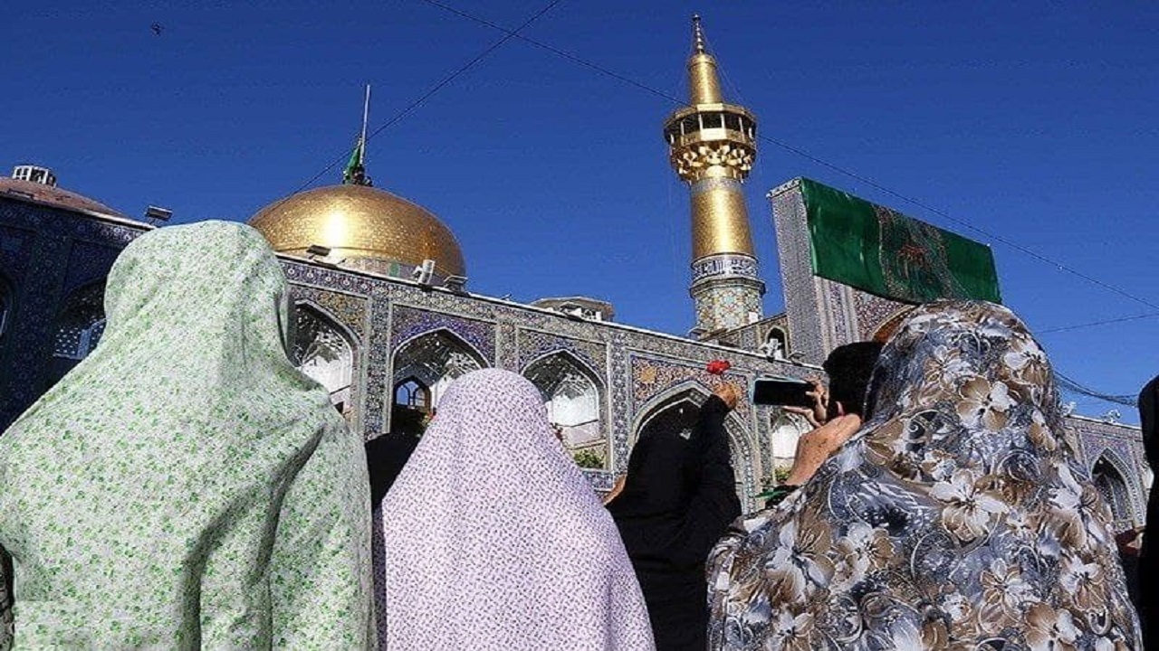 زیارت اولی‌های اصفهانی به زیارت امام رئوف مشرف شدند