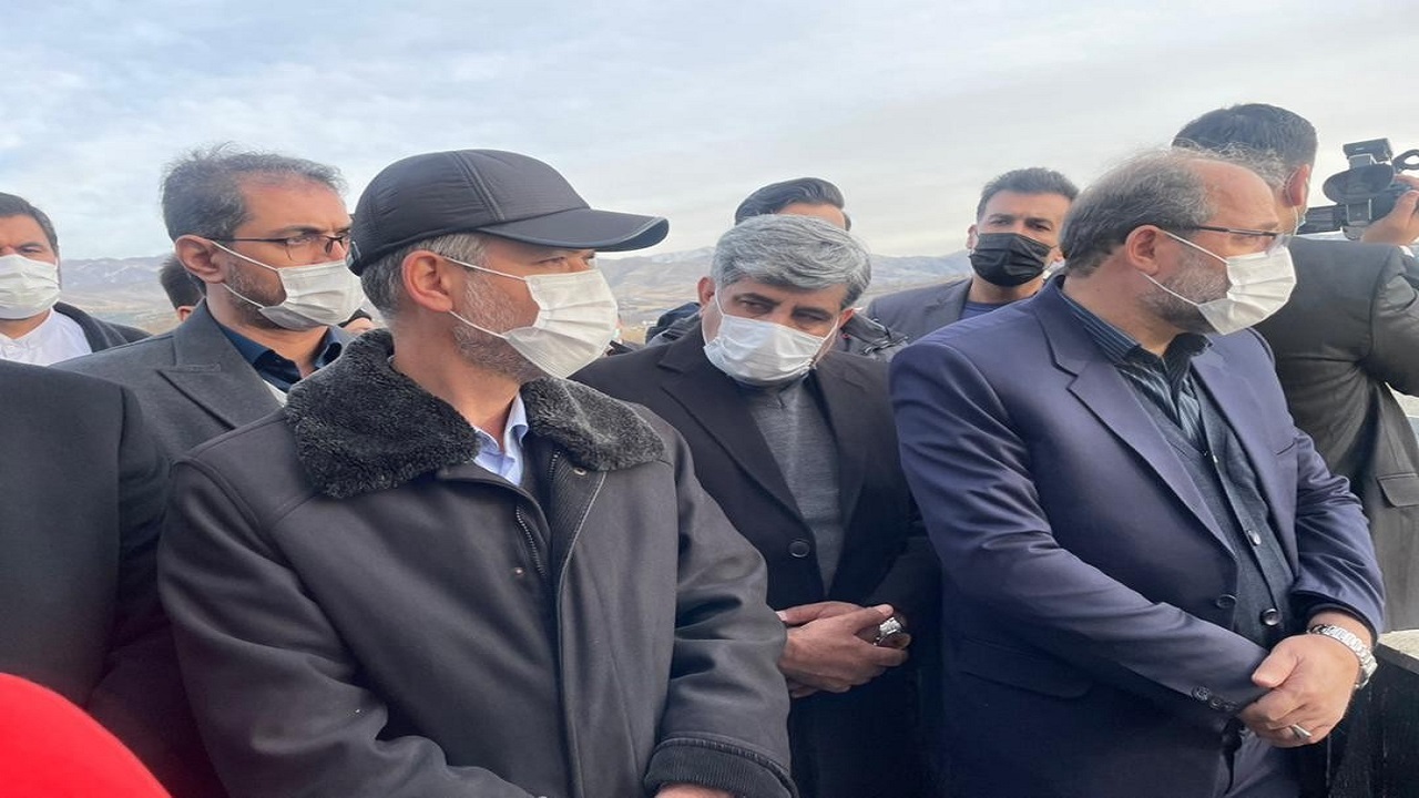 بازدید وزیر نیرو از تصفیه خانه فاضلاب شهر سنندج