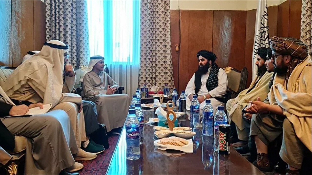امیر خان متقی با علی بن حماد دیدار کرد