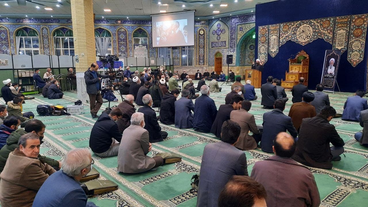 برگزاری مراسم گرامیداشت آیت الله مصباح یزدی در اراک
