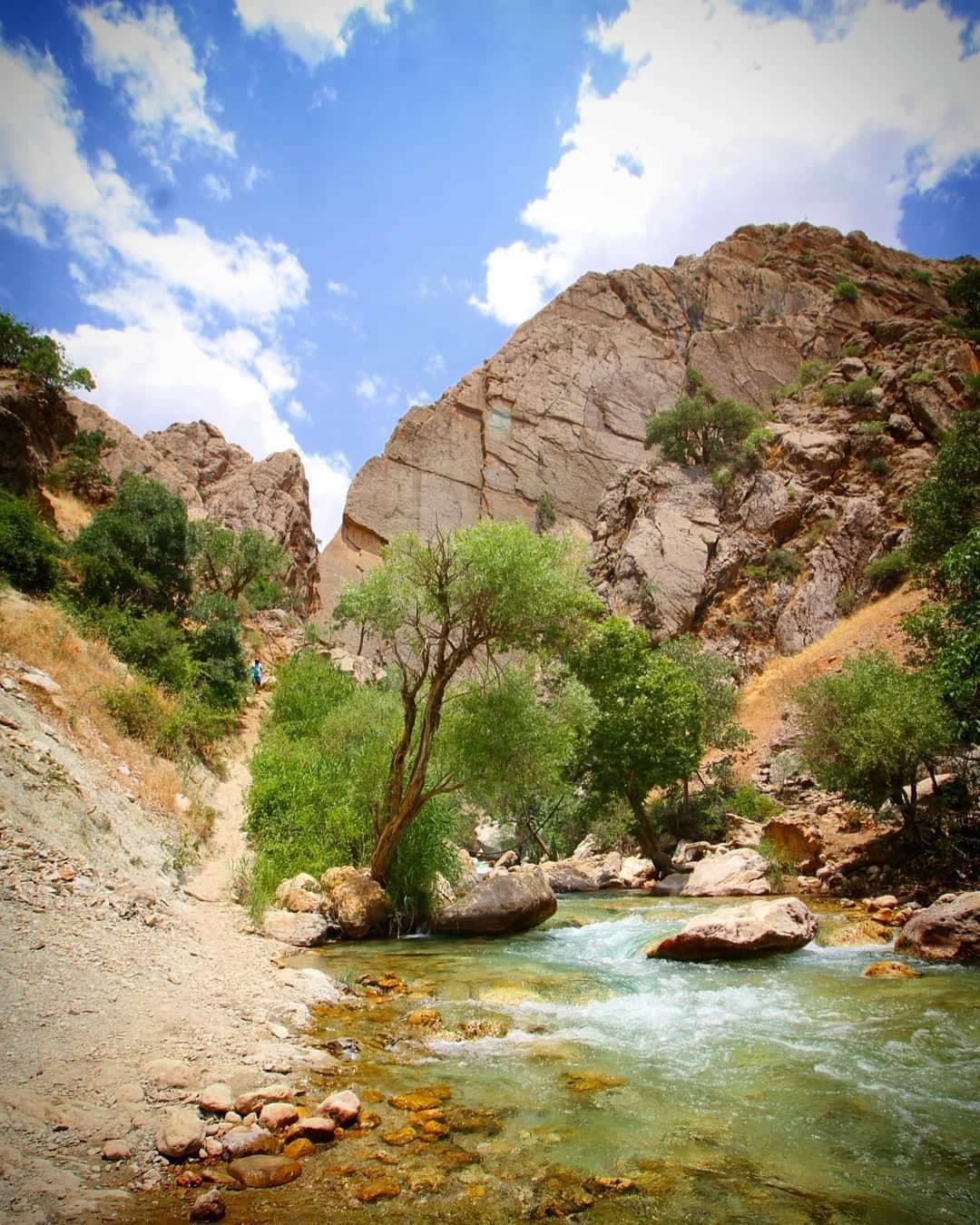 از