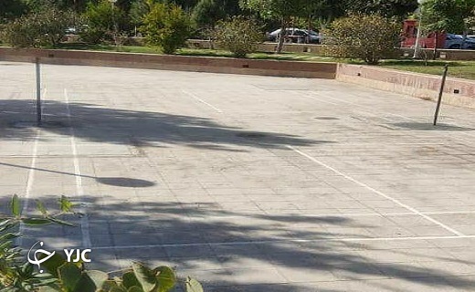 بوستان شقایق قم صاحب ۲ زمین بدمینتون شد بوستان شقایق قم صاحب ۲ زمین بدمینتون شد