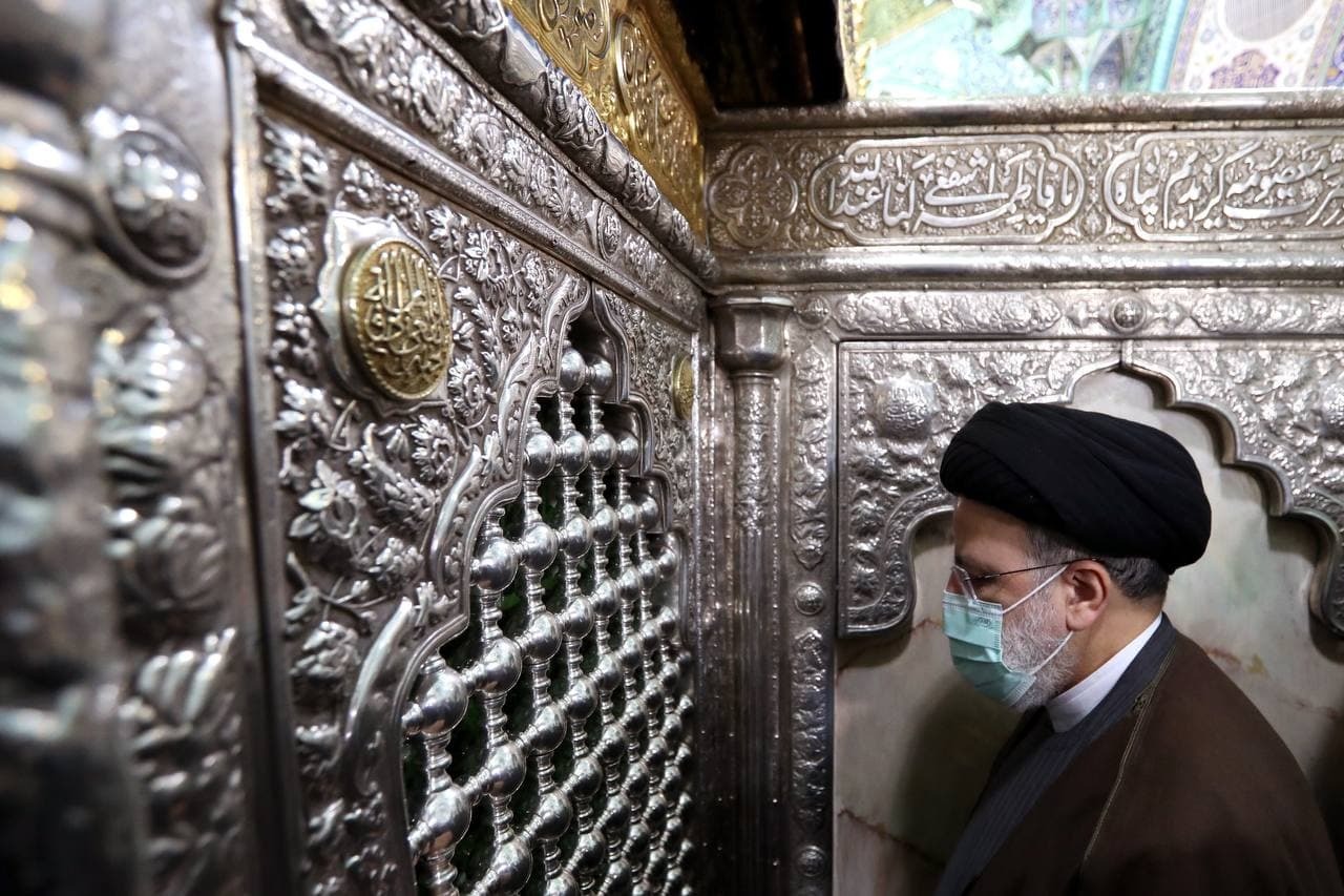 سفر رئیس جمهور به قم / رئیسی: مشکل فرودگاه قم در کوتاه مدت به نتیجه خواهد رسید