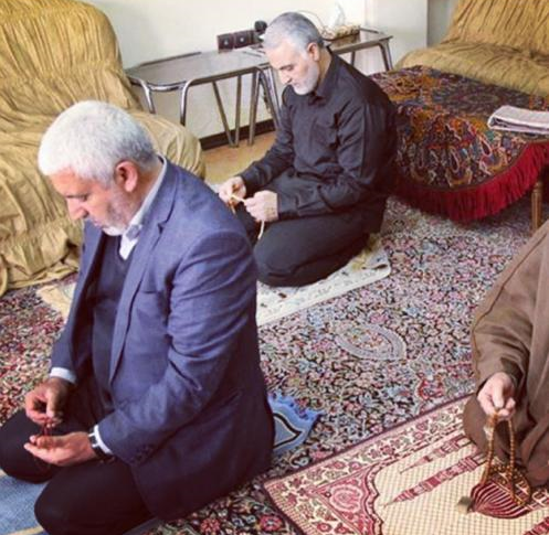 ماجرای نامه&zwnj;ای که سردار سلیمانی وصیت کرد با من دفن کنید + تصاویر