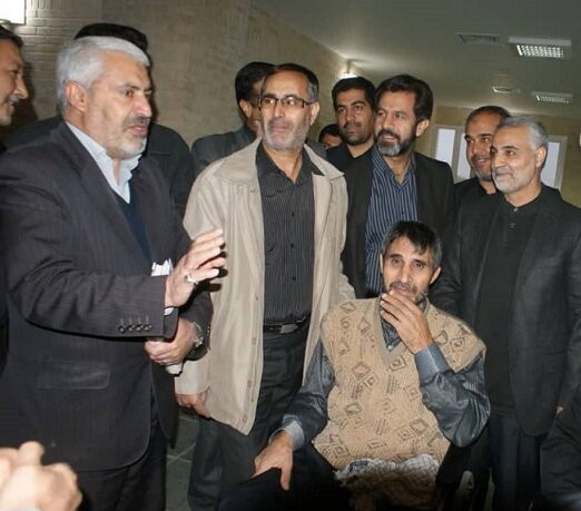 ماجرای نامه&zwnj;ای که سردار سلیمانی وصیت کرد با من دفن کنید + تصاویر