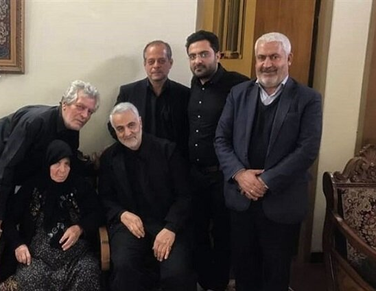 ماجرای نامه&zwnj;ای که سردار سلیمانی وصیت کرد با من دفن کنید + تصاویر