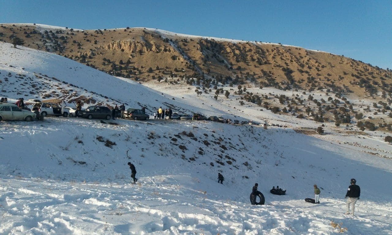 از