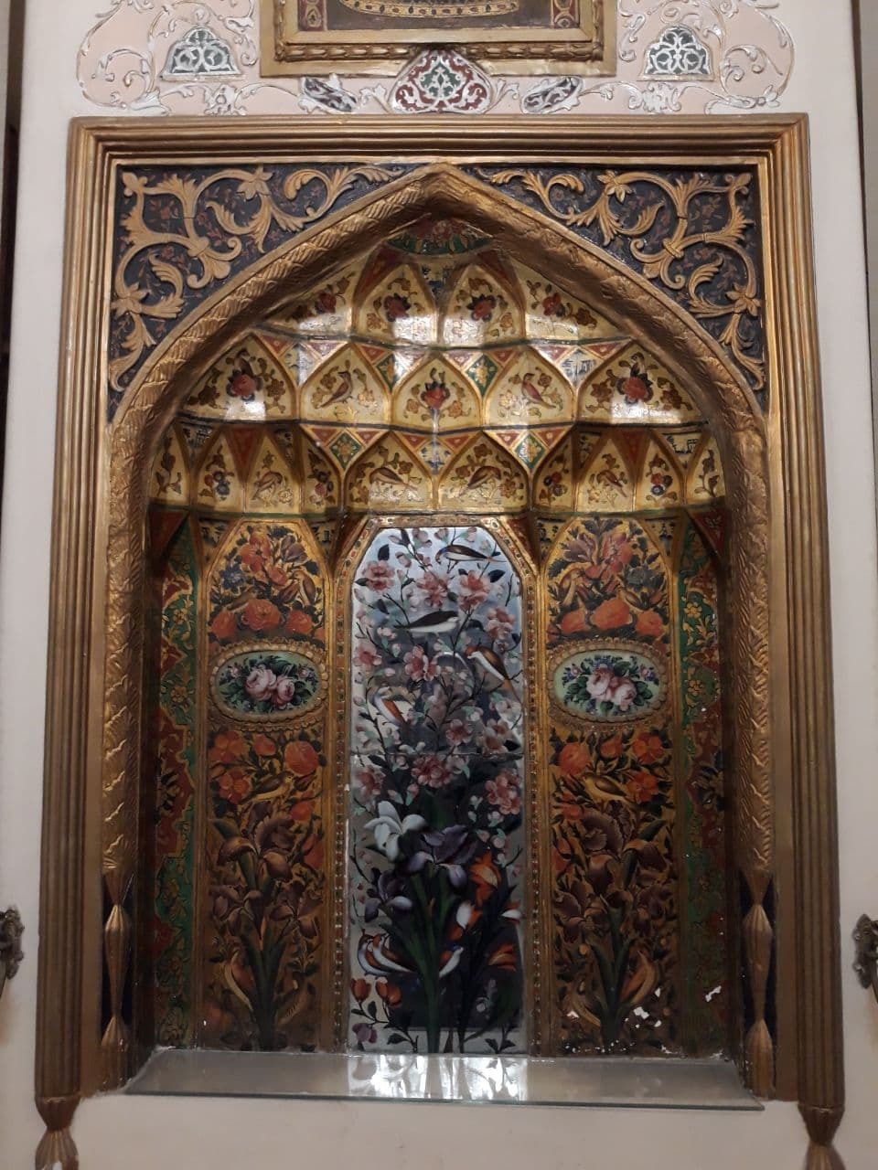 طاقچه گچبری دوران زندیه