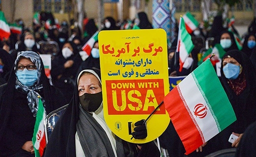 مهمترین سلاح مقابله با دشمنان و فتنه انگیزان بصیرت و ولایت است