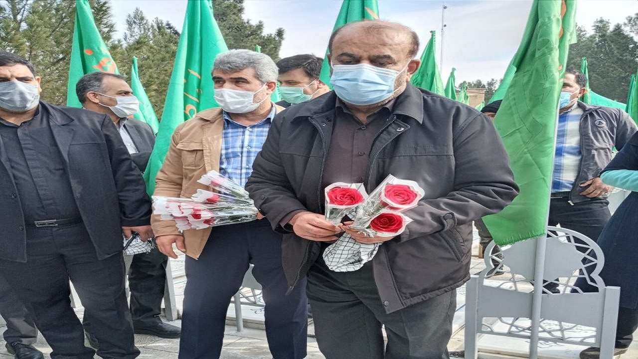 وزیر راه و شهرسازی وارد قم شد