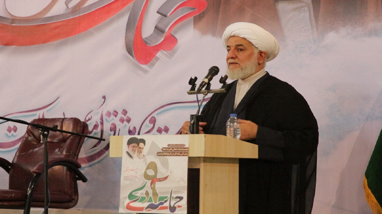 با حماسه مردمی ۹ دی، مشت محکمی بر دهان دشمن زده شد