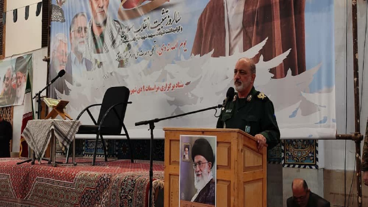 سران فتنه باید از صحنه سیاست ایران بیرون بروند