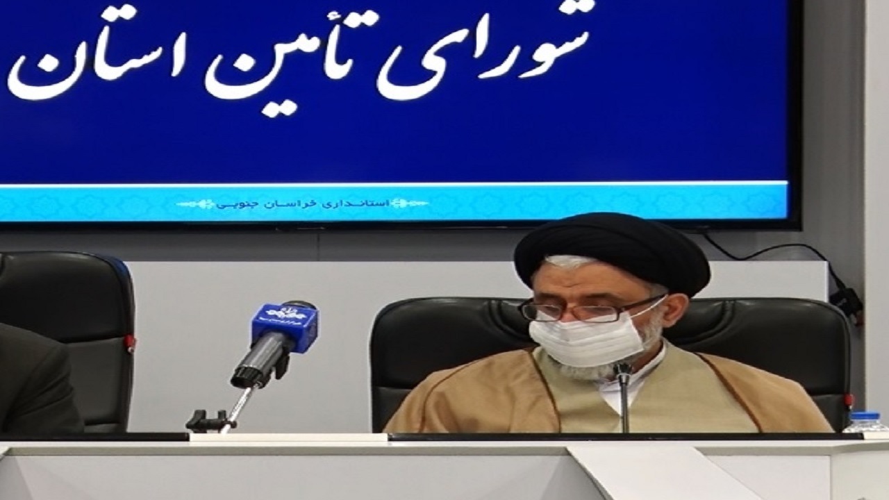 تمام توطئه‌های شوم دشمنان، با بصیرت بالای مردم نقش بر آب می‌شود