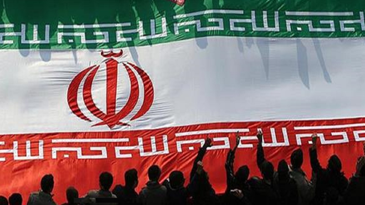 کوهپیمایی اعضای ستاد نماز جمعه کنگاور در آستانه جشن انقلاب + فیلم