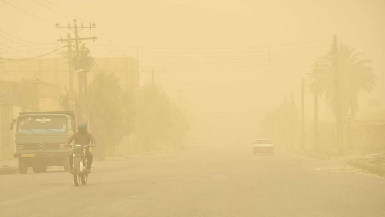 طوفان گرد و خاک شمال سیستان و بلوچستان را فرا می‌گیرد