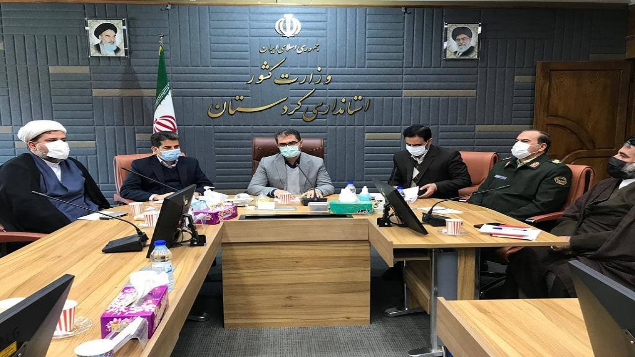 برنامه‌های دهه مبارک فجر مردمی برگزار شود