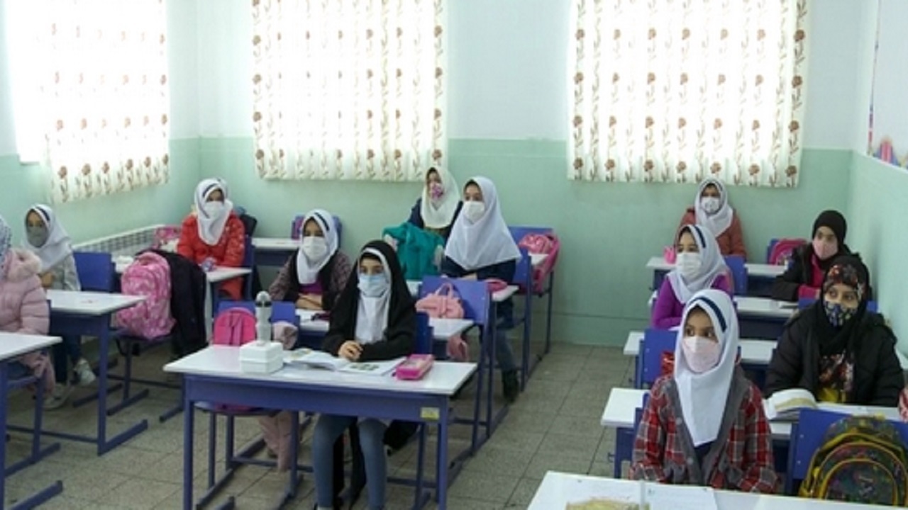 موج ششم کرونا مدارس ابتدایی قم را تعطیل کرد