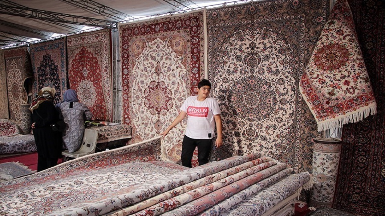 گشایش پانزدهمین نمایشگاه تخصصی فرش دستباف استان اردبیل