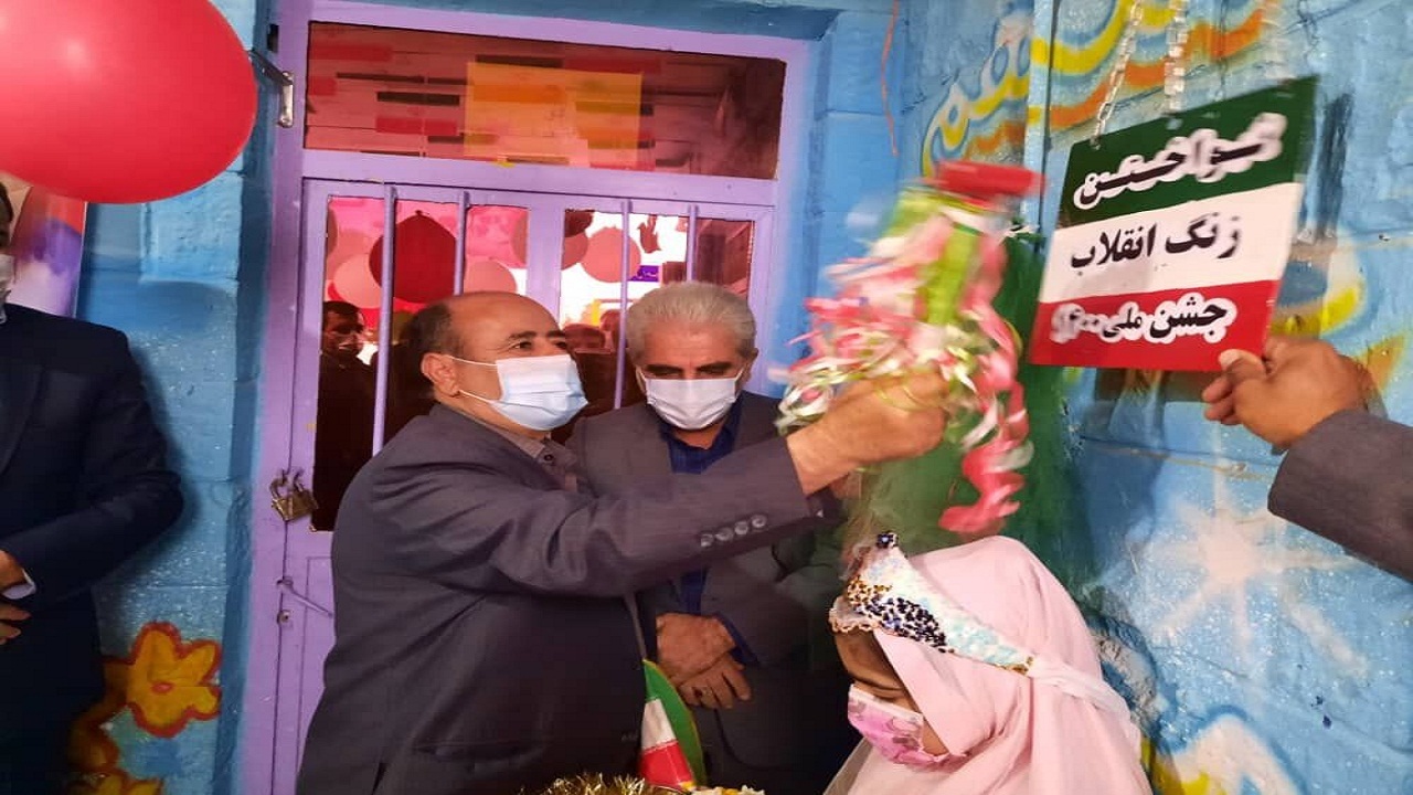 زنگ انقلاب در ۲۶۴ مدرسه گچساران به صدا درآمد