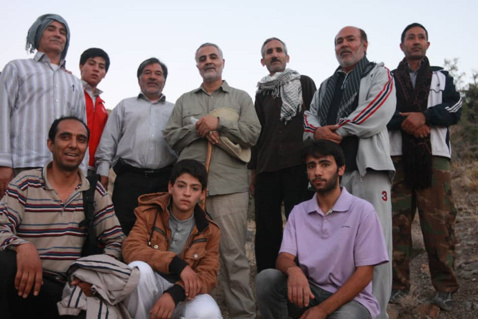 کوه تنگل هونی شمال روستای قنات ملک شهرستان رابُر