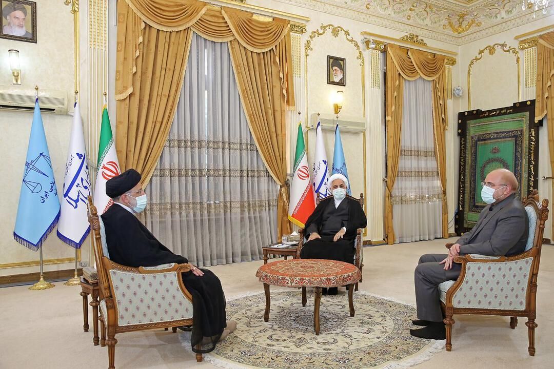 سران قوا در رعایت کرونا پیشگام خواهند شد