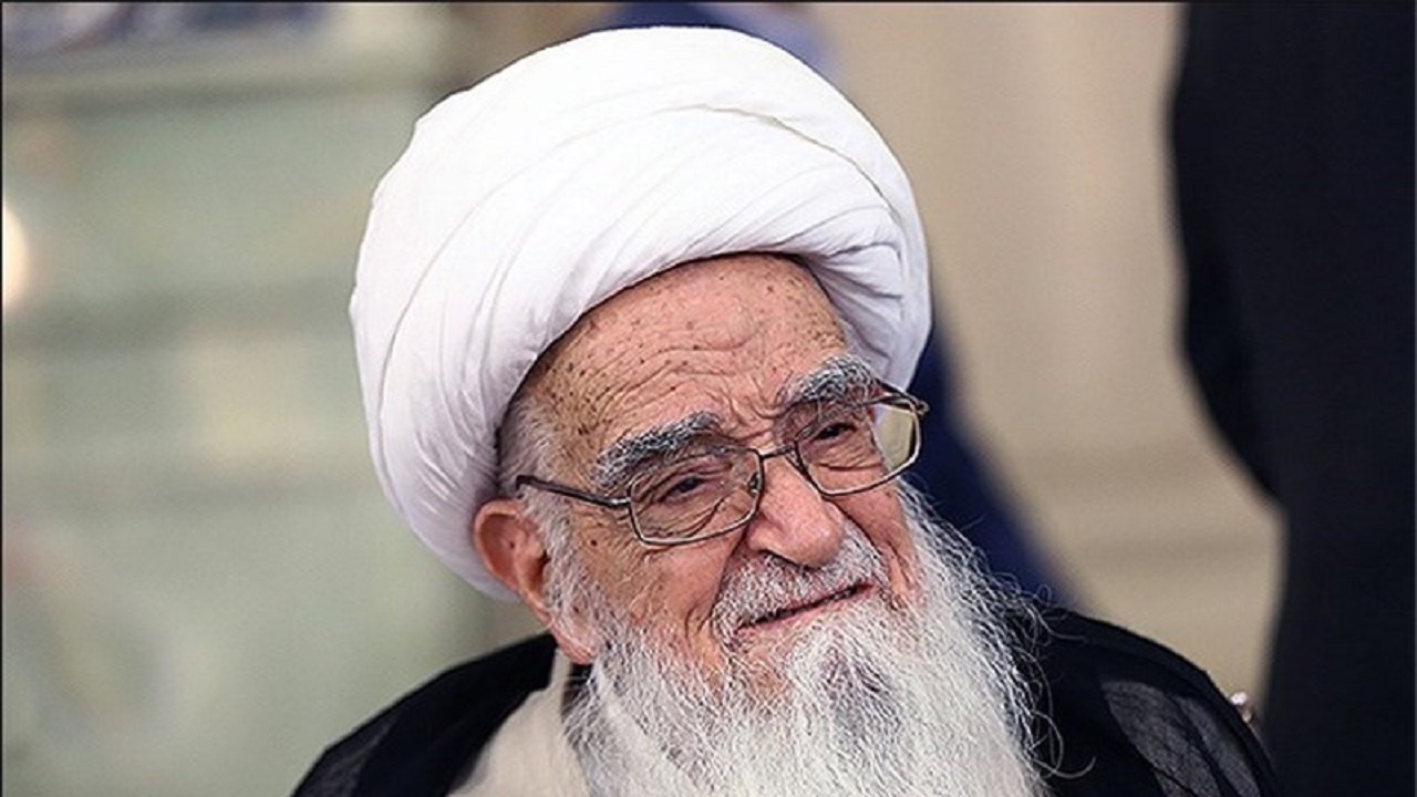 در روز درگذشت عالمان داغ ها تازه می شوند گویی که این درد پایان ندارد...