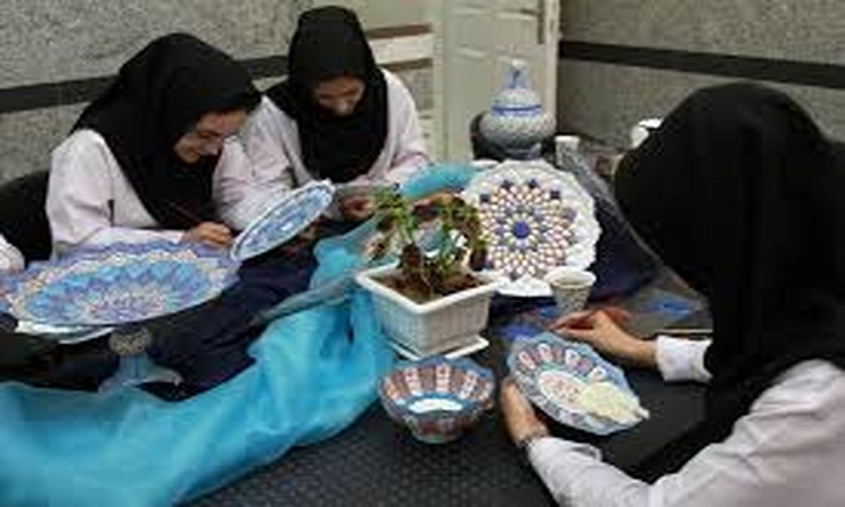 اراده وهنردستان، موجب کارآفرینی بانوی زاهدانی شد