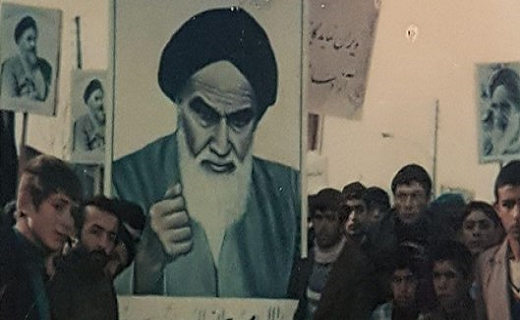 روایت هنرمند اردبیلی از نقاشی تصویر امام (ره) در بحبوحه انقلاب