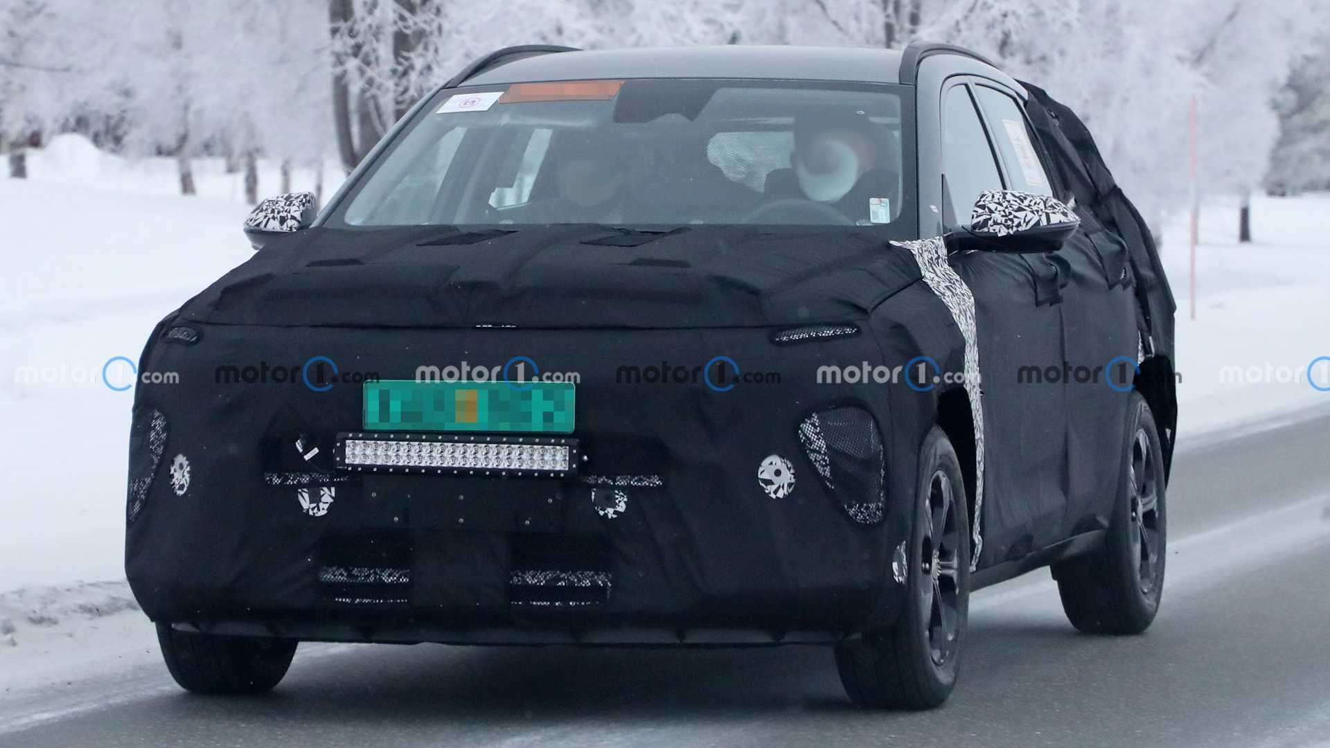 کراس اوور Hyundai Kona با استتار ویژه کراس اوور Hyundai Kona با استتار ویژه