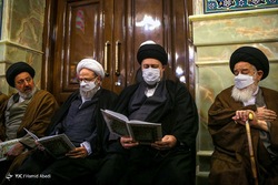 مراسم وداع با پیکر آیت‌ الله فاطمی‌ نیا