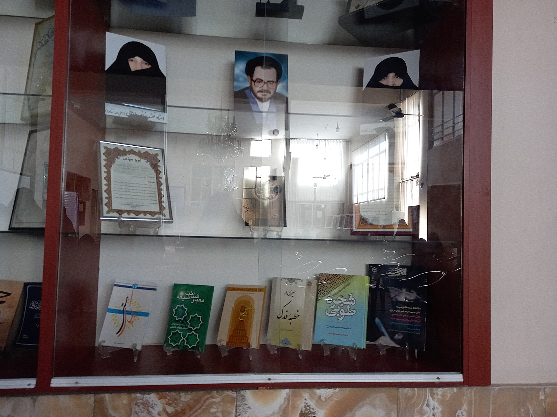 خیابان بانو طا&zwnj;هایی در مشهد رونمایی شد