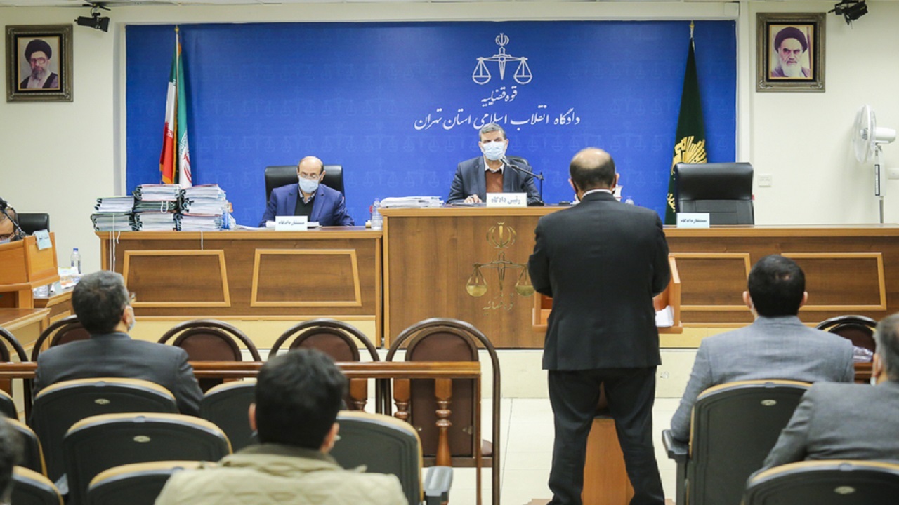 تلاش متهم پرونده کروز برای گمراه کردن دادگاه؛ اسناد گمرکی که جعلی بودن مُهر و امضاهای آن رو شد