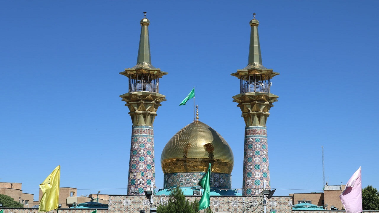 ۱۵ بقعه متبرکه استان همدان میزبان برنامه های دهه فجر
