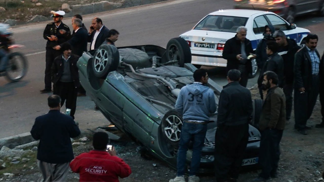 واژگونی ۵ دستگاه خودرو در محور "فاروج- شیروان"