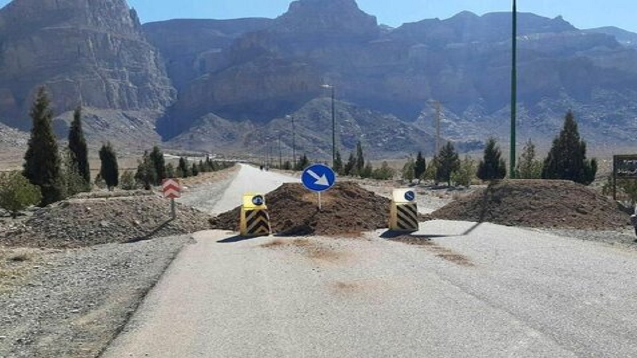 مسدود شدنِ مسیر‌های دسترسی به تفرجگاه‌های تفت