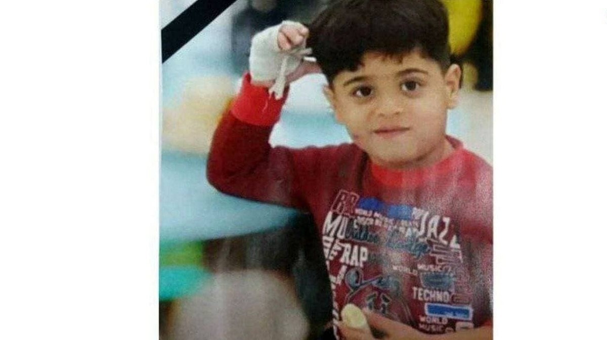 متین 5ساله قربانی سگ های ولگرد