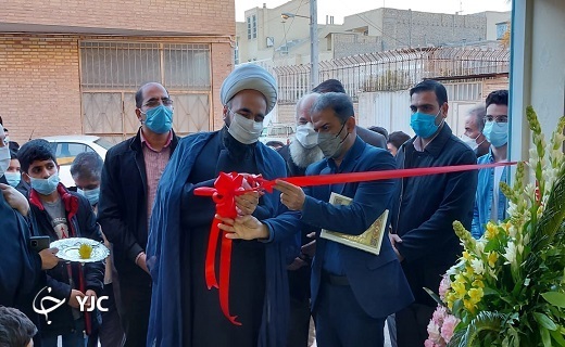 باز آفرینی تصویر سرداران شهید دفاع مقدس و دهه فجر در نگارخانه رقص قلم