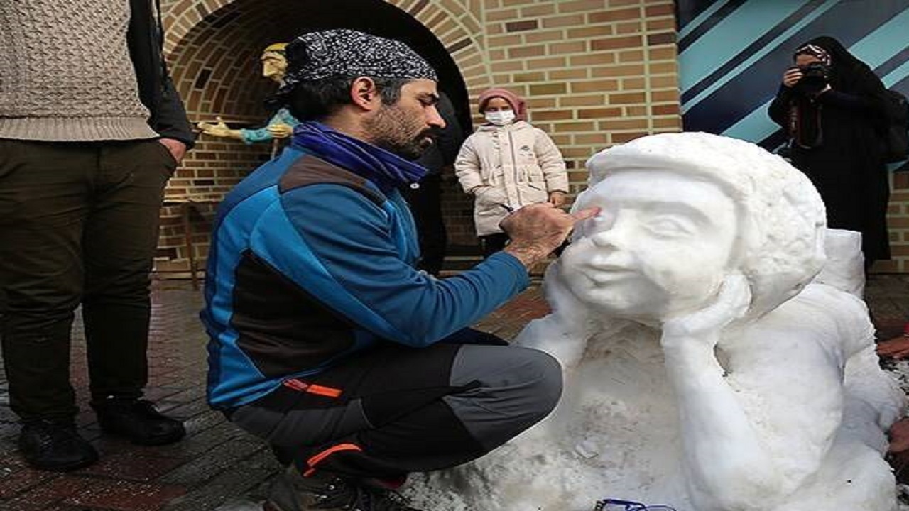 جشنواره آدم برفی به مناسبت دهه فجردر همدان برگزار شد
