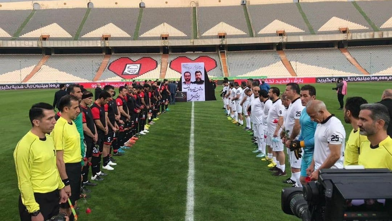 برتری ستاره‌های ۹۸ مقابل منتخب سرخابی‌ها