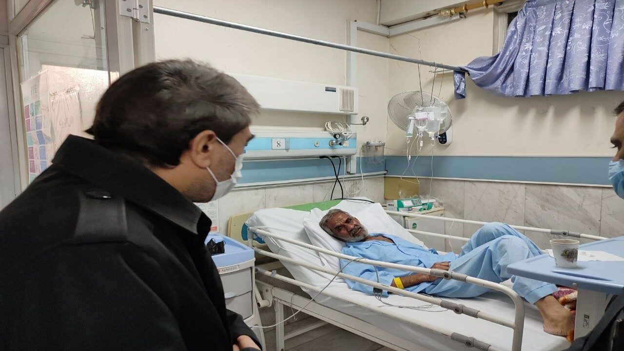 بازدید رئیس دانشگاه علوم پزشکی قم از بیمارستان ولیعصر (عج)