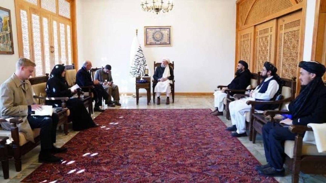 معاون رئیس الوزرا طالبان با معاون هماهنگی کمک‌های بشری ملل متحد دیدار کرد