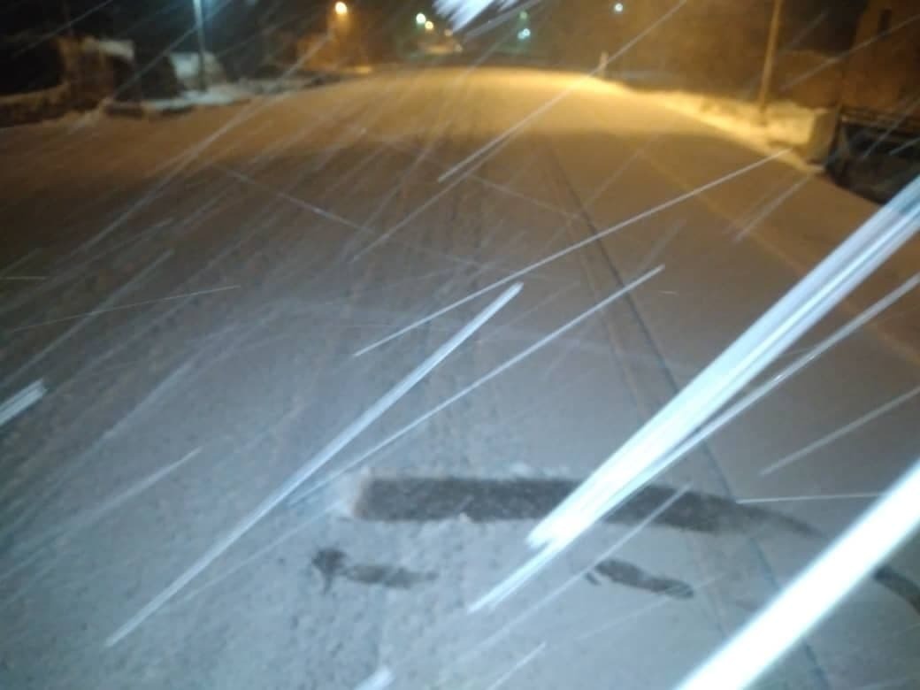 بارش برف زمستانی مهمان اهالی روستای عطائیه + تصاویر