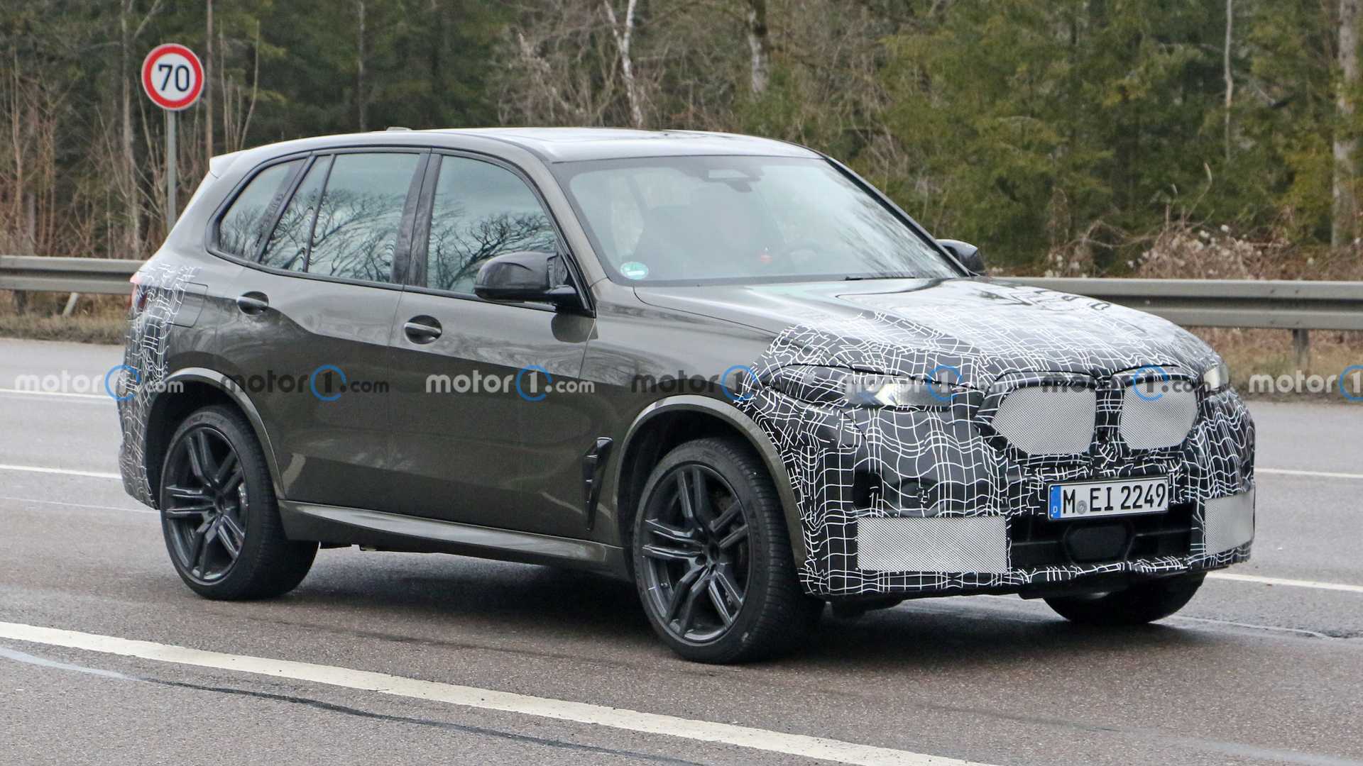 خودروی ۲۰۲۳ BMW X۵ M