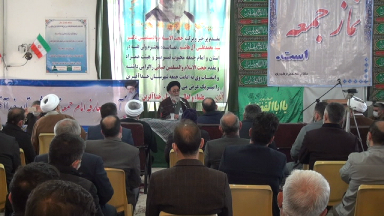 نماز جمعه از دستاورد‌های فرهنگی انقلاب اسلامی