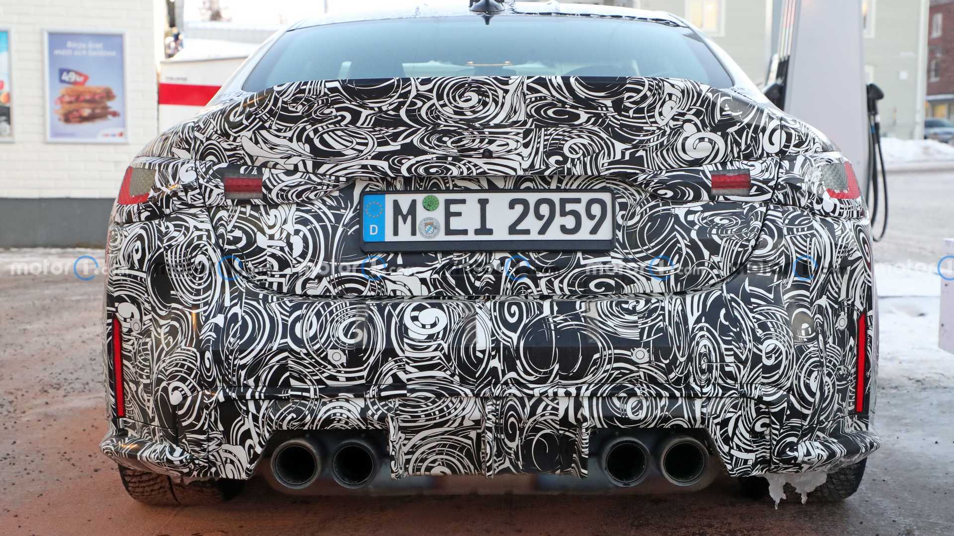 خودروی BMW M۴ CSL خودروی BMW M۴ CSL