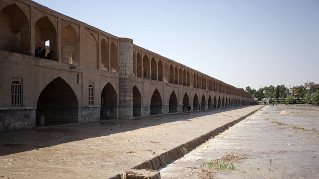 شاخص کیفی هوای اصفهان و ۲ شهر مجاور سالم است