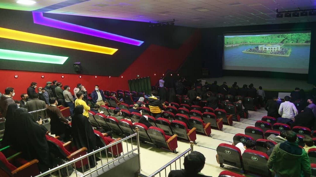 دریافت حداقل دو دوز واکسن توسط پرسنل سینما تربیت قم/ تاکید بر رعایت دستورالعملهای بهداشتی در برگزاری جشنواره فیلم فجر