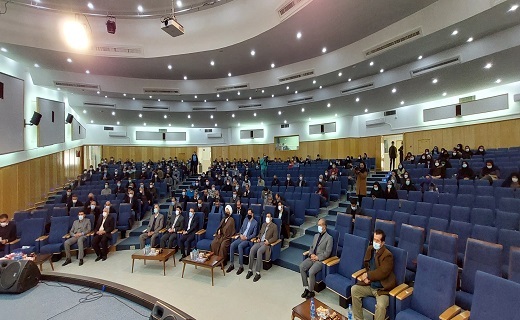 نخبگان کردستانی پیشگام تبیین بیانیه گام دوم انقلاب باشند