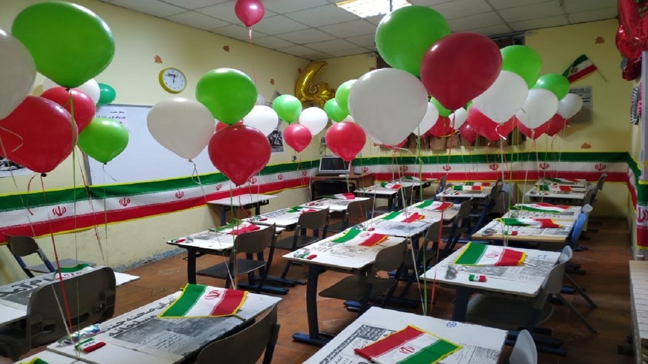 جشن انقلاب در روستای جهان آبادنهاوند از