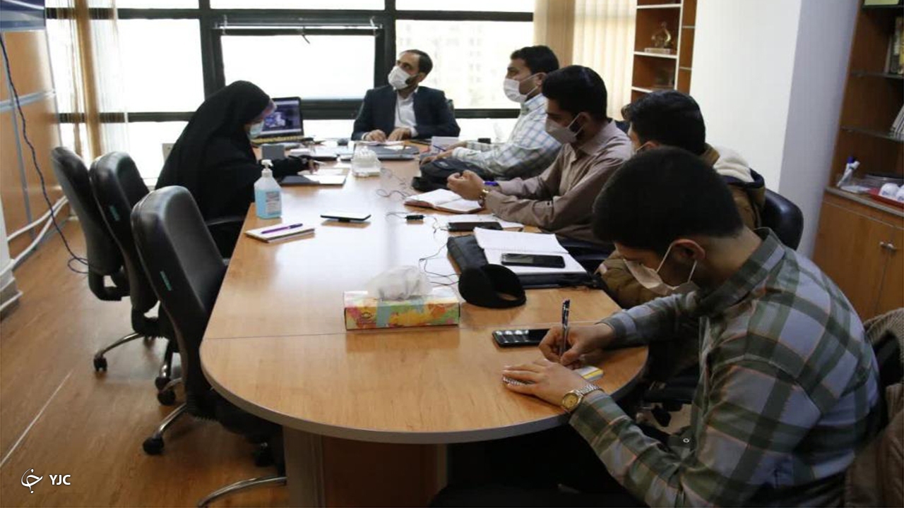 بررسی نقش تشکل‌های دانشجویی در حفظ دستاورد‌های انقلاب